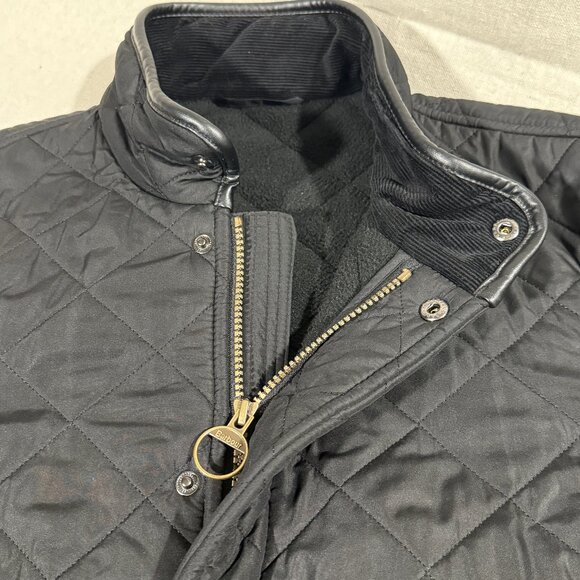 Barbour Quilted Jacket - blends outdoor functionality with a refined look. - Picture 2 of 10